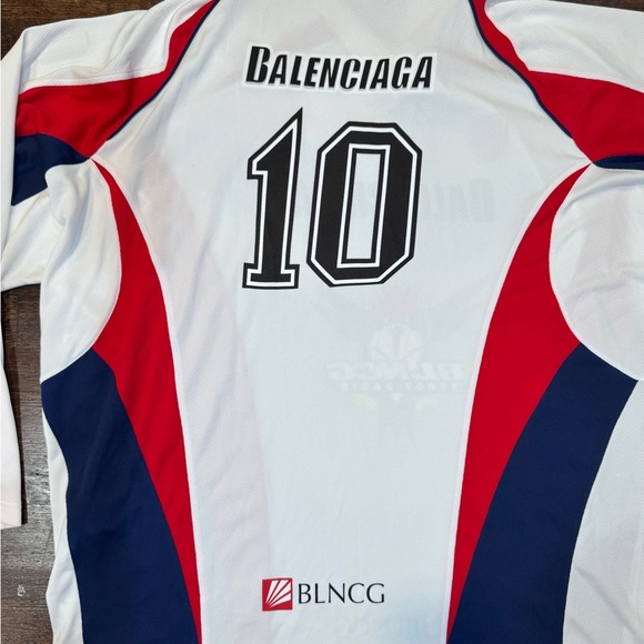 New with Tags 100% Authentic Balenciaga Hockey Tshirt - Picture 3 of 5